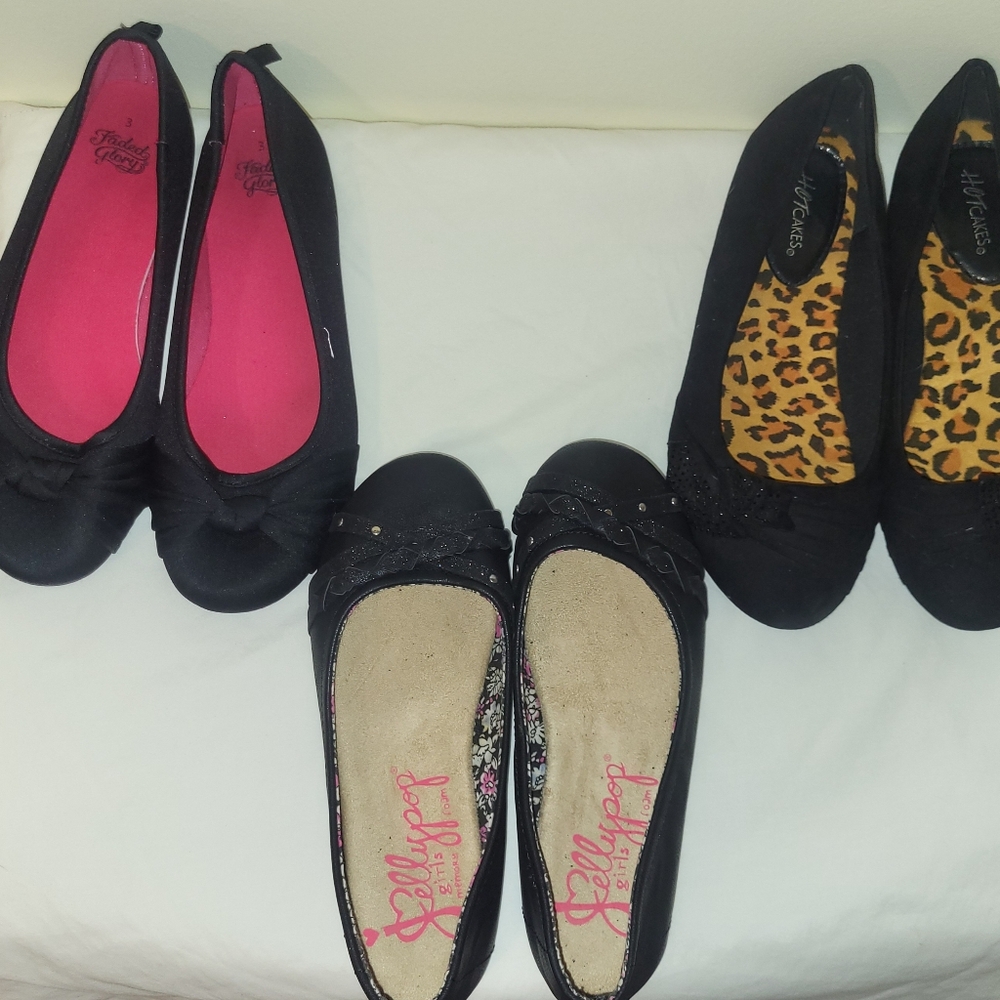 Youth girls size 3 black dress flats